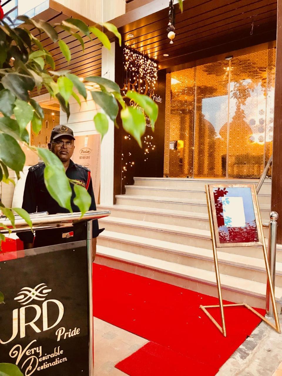 Jrd Pride-Business Hotel Нью-Дели Экстерьер фото